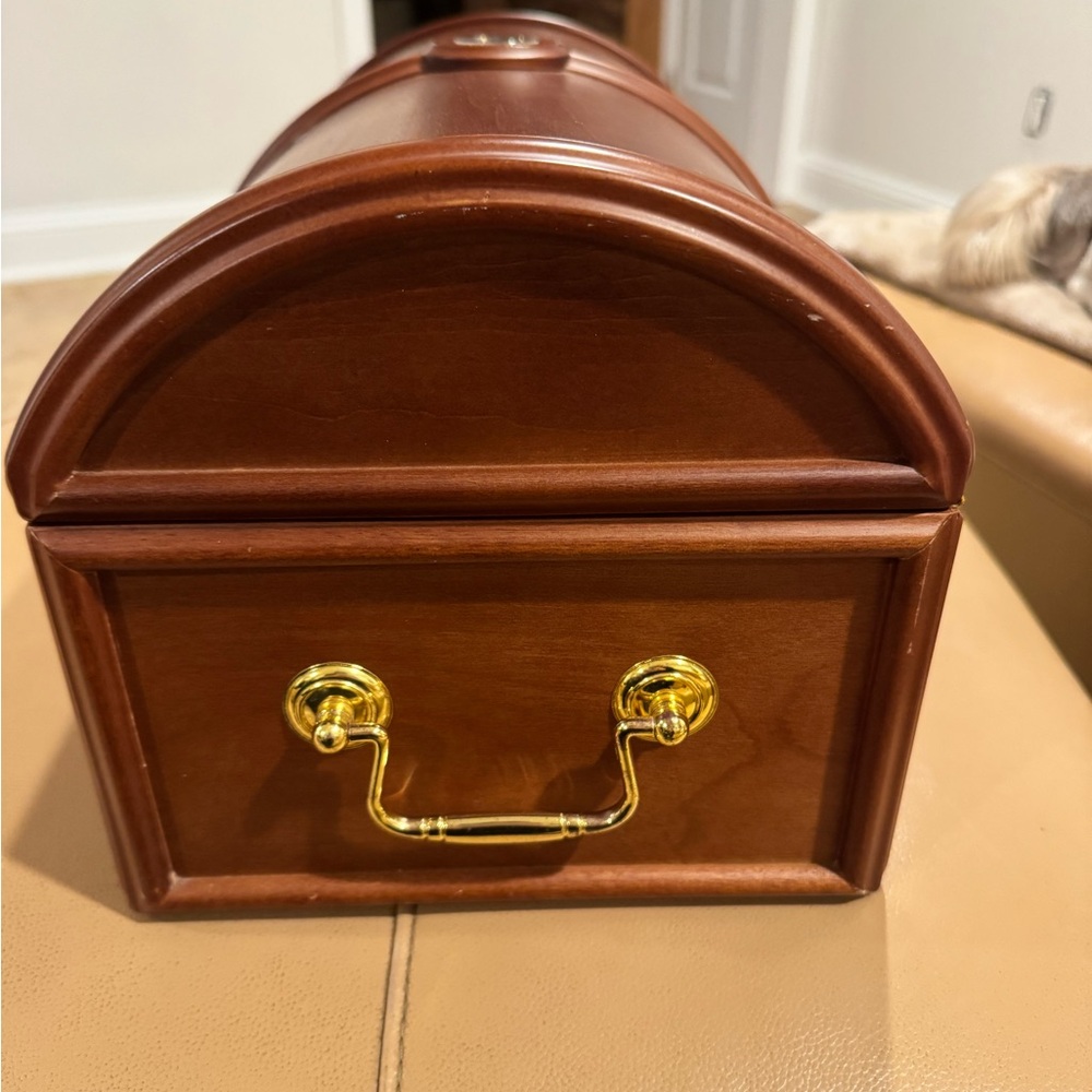DANBURY MINT Wooden State Quarters Treasure Chest with Blue Velvet Interior - Picture 13 of 16